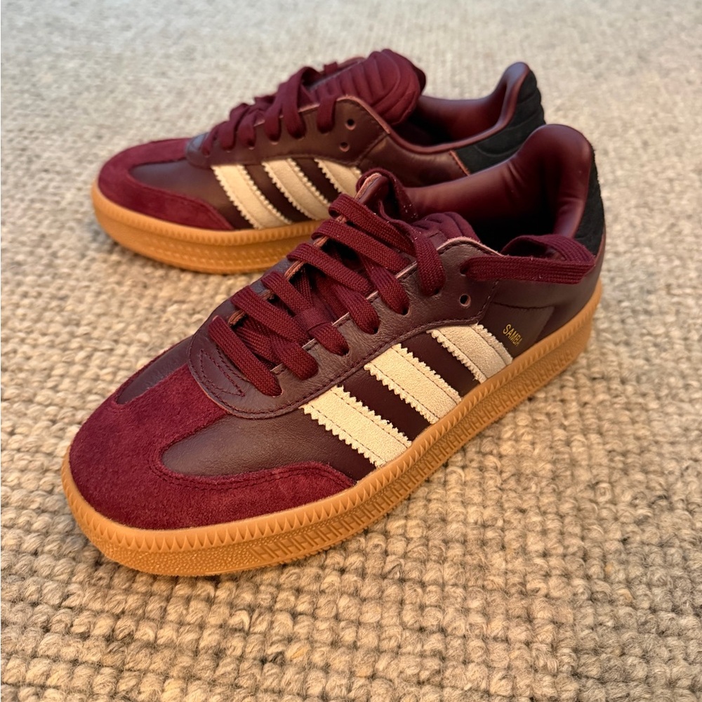 adidas Women's Low-Top Sneakers in Burgundy, White & Gum Sole - Picture 3 of 5